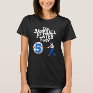 Dieser Baseballspieler ist jetzt 5 Boy Baseball Bi T-Shirt