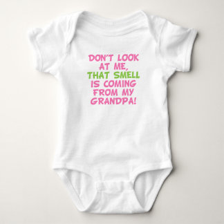 Dieser Geruch kommt von Opa Baby Strampler