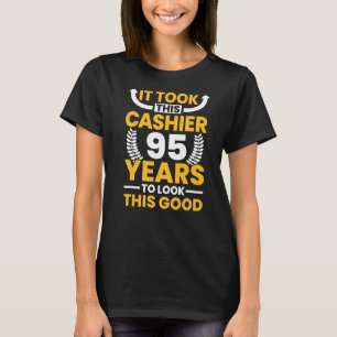 Dieser Kassierer brauchte 95 Jahre, um dieses gute T-Shirt