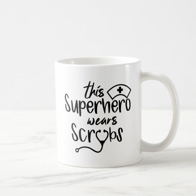 Dieser Superheld trägt eine Tasse aus Scrubs-Kaffe (Rechts)
