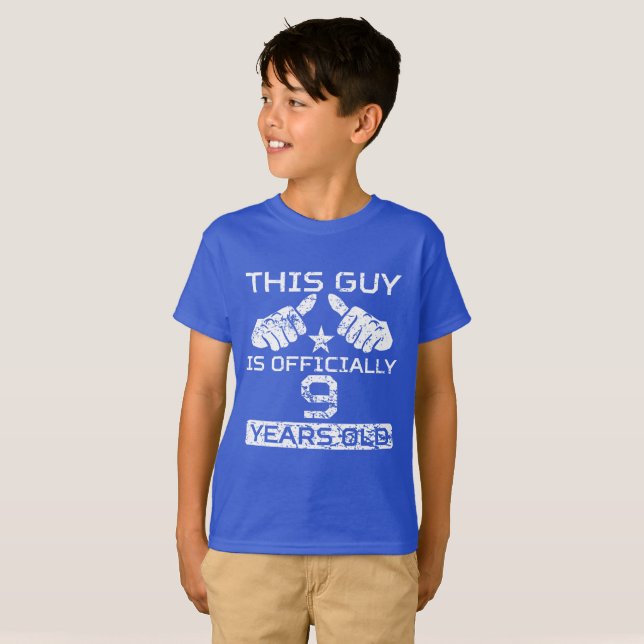 Dieser Typ ist offiziell 9 Jahre alt T-Shirt (Vorne ganz)