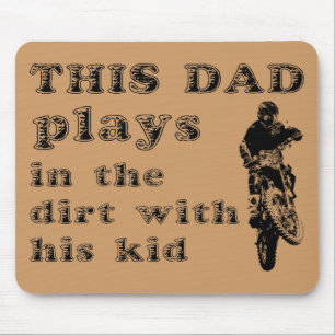 Dieser Vater spielt im Schmutz-FahrradMotocross Mousepad