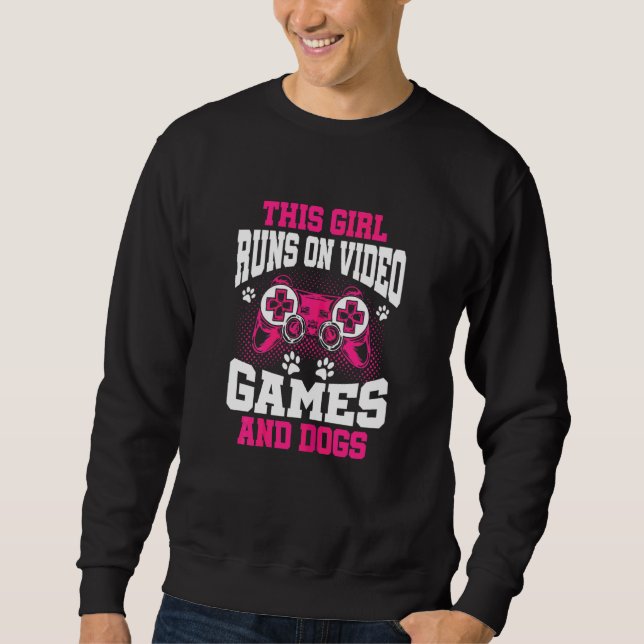 Dieses Gamer Girl läuft auf Videospielen und Hunde Sweatshirt (Vorderseite)