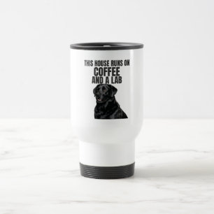 Dieses Haus läuft mit Kaffee und einem Labor Reisebecher