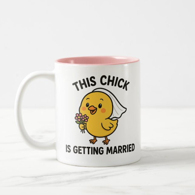 Dieses Küken wird verheiratet. Zweifarbige Tasse (Links)