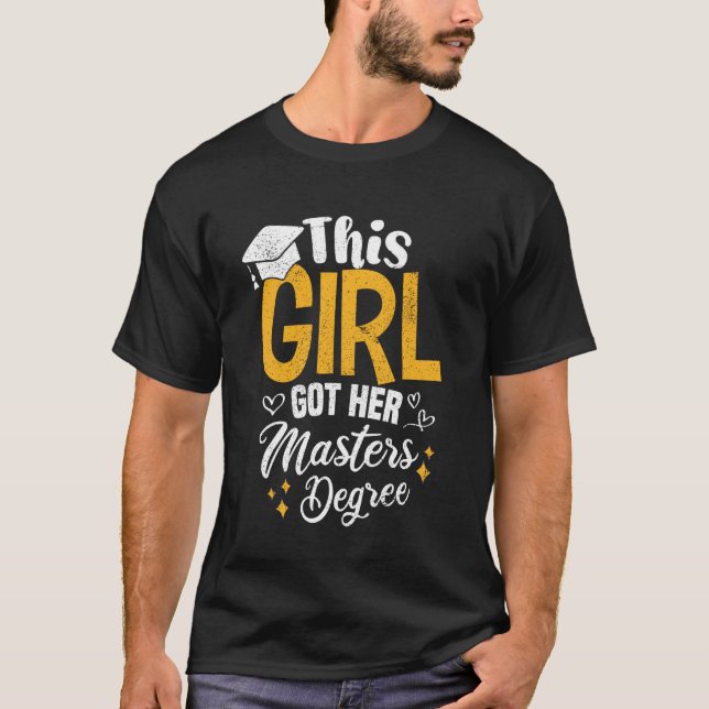 Dieses Mädchen Got ihren Master-Grad Funny-Abschlu T-Shirt (Vorderseite)