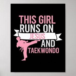 Dieses Mädchen Jesus Taekwondo Frau Religion Karat Poster