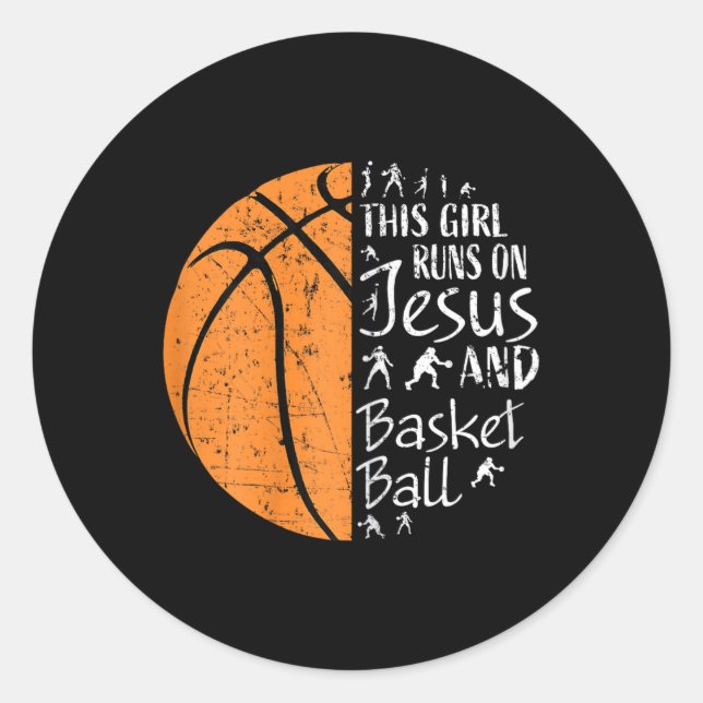 Dieses Mädchen läuft auf Jesus und Basketball Gesc Runder Aufkleber (Vorderseite)