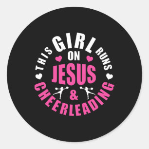 Dieses Mädchen läuft auf Jesus und Cheerleading Mä Runder Aufkleber