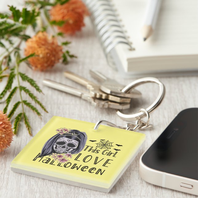 Dieses Mädchen Liebe Halloween Schlüsselanhänger (Vorderseite rechts)