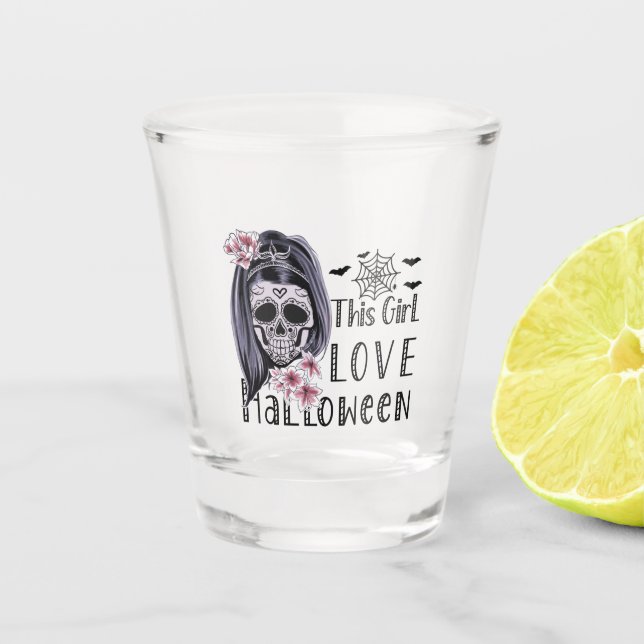 Dieses Mädchen Liebe Halloween Schnapsglas (Vorderseite)
