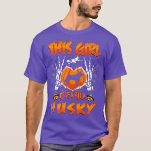 Dieses Mädchen Liebe ihren sibirischen Husky Hund  T-Shirt