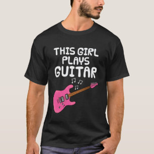 Dieses Mädchen spielt Gitarre, weibliche E-Gitarri T-Shirt