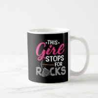 Dieses Mädchen stürzt sich für Rocks Rock Collecto