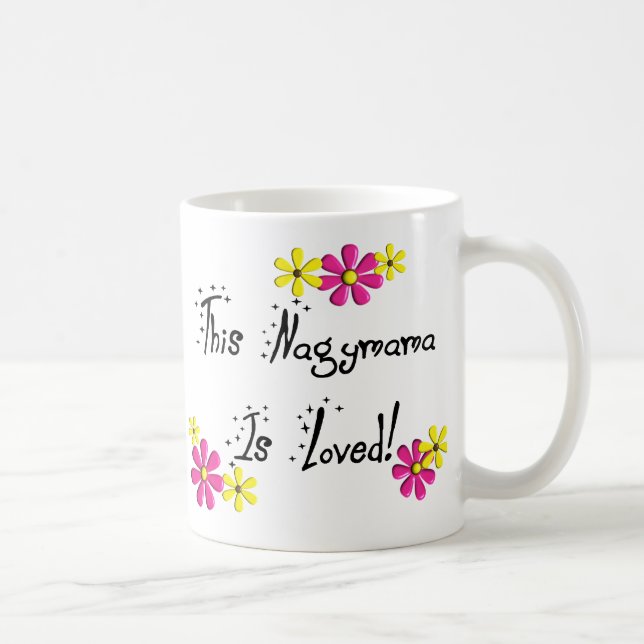 Dieses Nagymama (ungarische Großmutter) wird Kaffeetasse (Rechts)