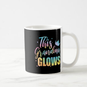 Dieses Oma strahlt farbenfrohe 80er der glückliche Kaffeetasse