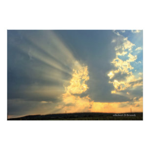 Dieux Soleil rayonne à travers les nuages Photo ag