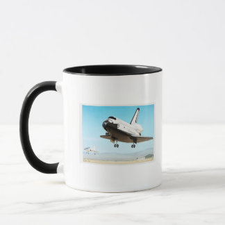 Digital-Illustration der Raumfähre Tasse