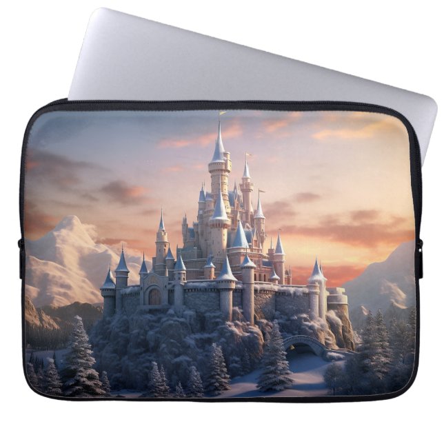 Digitale Fantasy-Burg in den Bergen Laptopschutzhülle (Vorderseite)