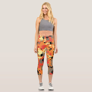 Digitale Tarnung – Orange-Rotes LG-Tarnmuster Capri Leggings