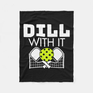 Dill mit seinem lustigen Cleball Paddel und Net Pr Fleecedecke