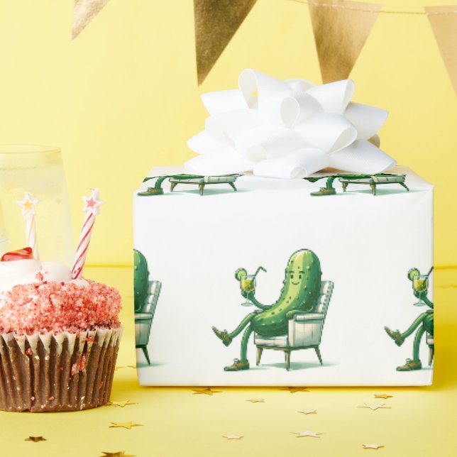 Dill Pickle im Sessel mit Cocktail Geschenkpapier (Geburtstagsparty)