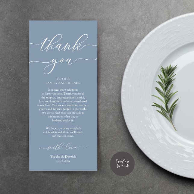 Dîner Romain Moderne Cadre Carte de remerciements (Wedding Dinner Place Setting Thank You Card, Plate Decoration, Modern Script, in Dusty Blue)