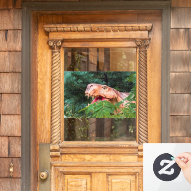 Dinosaur im Wald.  Fensteraufkleber (Haustür)