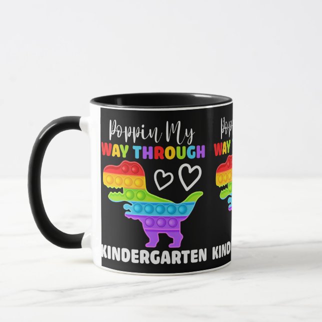 Dinosaur Poppin My Way Through Kindergarten Tasse (Links)