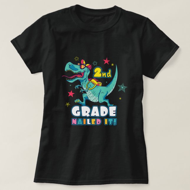 Dinosaur TRex Funny 2. Grade School Graduate T-Shirt (Design vorne)