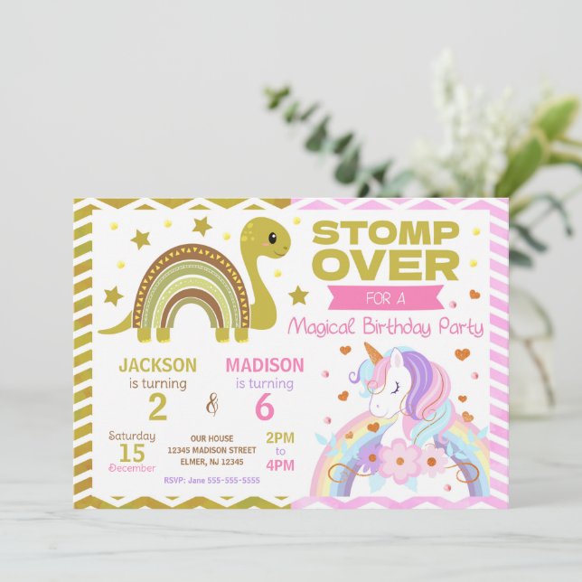 Dinosaur & Unicorn Joint Birthday Invitation (Debout devant)