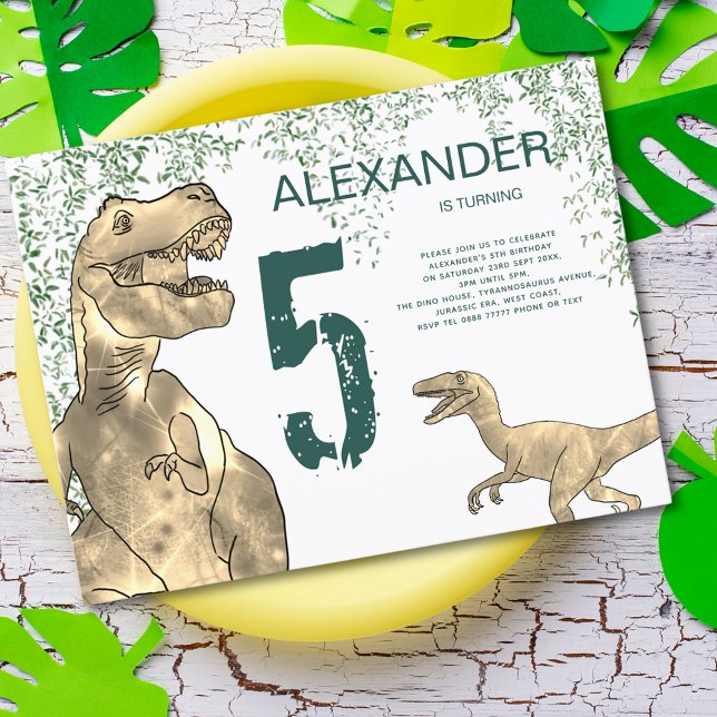 Dinosaurier 5. Geburtstagsparty Einladungspostkarte (Dinosaur jungle T-Rex and Velociraptor 5th birthday party budget invitation for dino lovers)