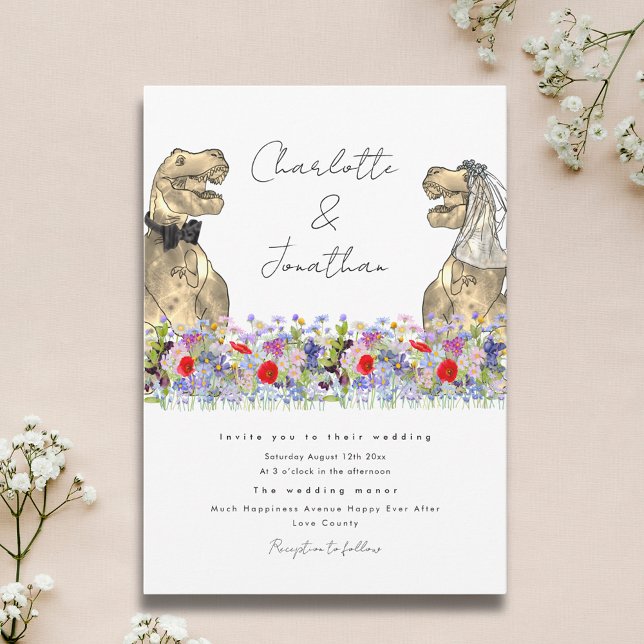 Dinosaurier-Wildblume Einladung (Dinosaur theme wildflower wedding invitation with watercolor florals & fun dinosaur bride and groom)
