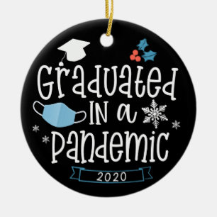 Diplômé dans un ornement de Noël pandémique 2020