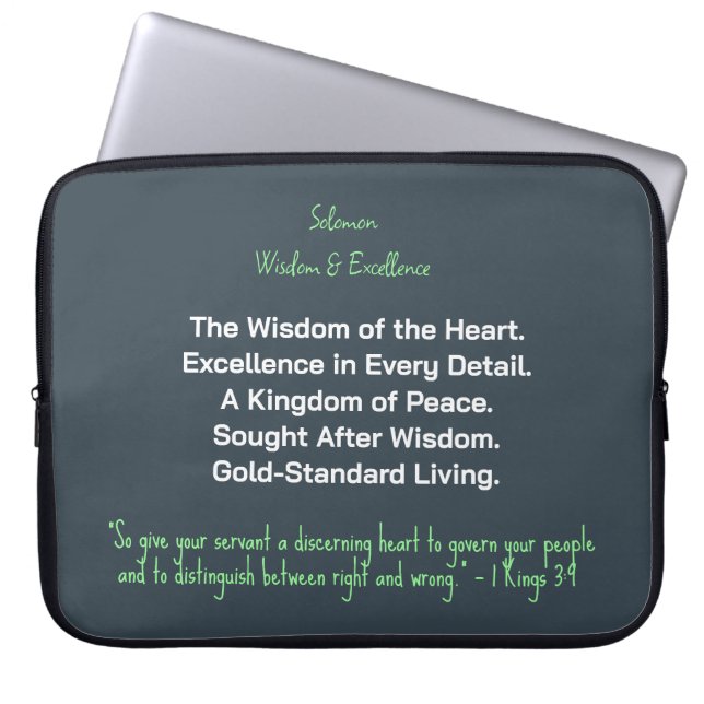 Discerning Heart Excellence Laptop Sleeve (Vorderseite)