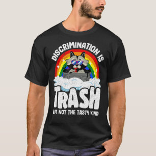 Diskriminierung ist Mülleimer-Regenbogenflagge T-Shirt