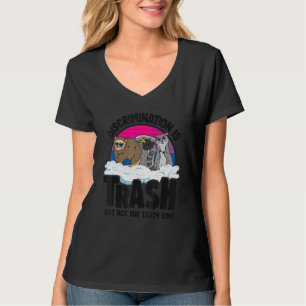 Diskriminierung ist Trash Opossum Raccoon Bisexual T-Shirt