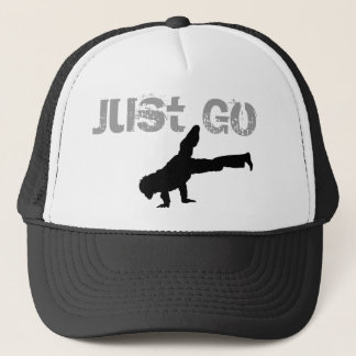Disparaissent juste le casquette de camionneur de