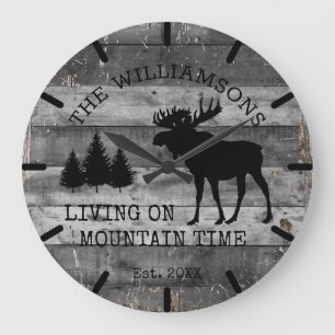 Distressed Rustic Wood Living on Mountain Time Große Wanduhr