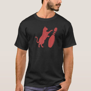 Distressed Style Süße Katze wirft Bowling-Kegel um T-Shirt