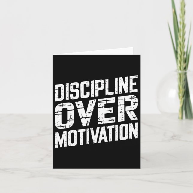 Disziplin über Motivation Gym Workout T-Shirt Gewi Karte (Vorderseite)