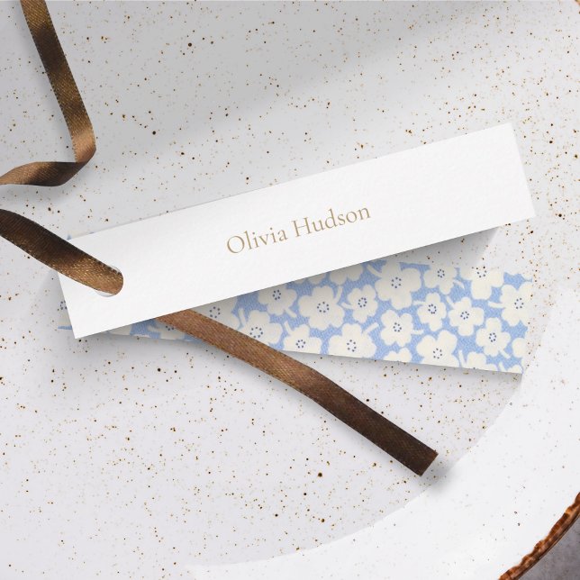 DIY Wedding Floral Dusty Blue & White Place Name Mitteilungskarte (Von Creator hochgeladen)