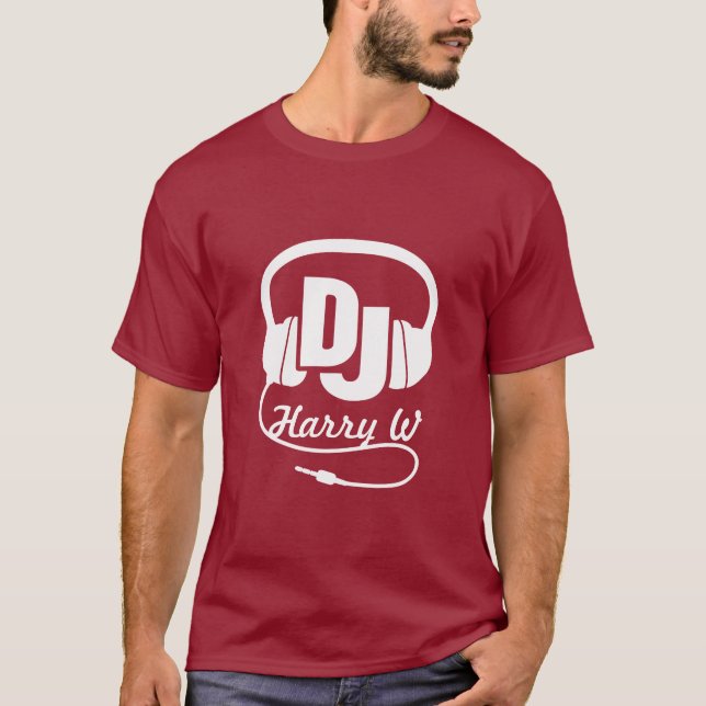 DJ-Namenskopfhörerweiß auf dunklem grafischem T - T-Shirt (Vorderseite)