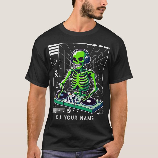 DJ Skeleton bei Turntable Club Music Custom DJs T-Shirt (Vorderseite)