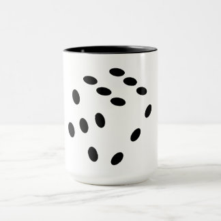 Dobbelsteen, dobbelstenen. Gokken, kansspel, geld Tasse