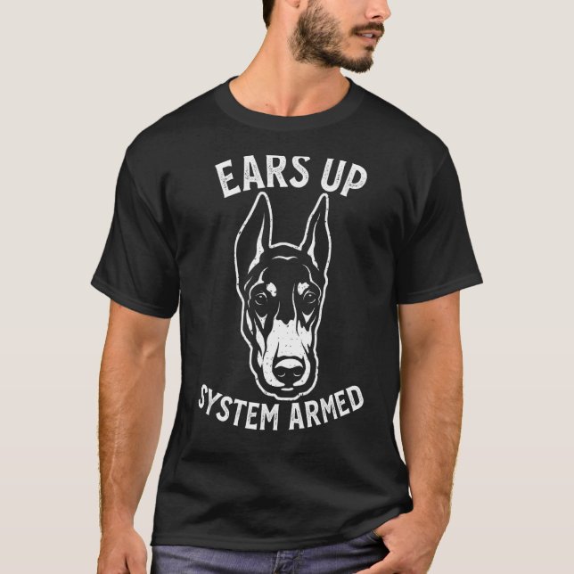 Doberman Chien mignon oreilles vers le haut Chien (Devant)