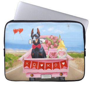 Doberman Dog Valentine's Day Lkw Herz Laptopschutzhülle