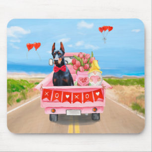 Doberman Dog Valentine's Day Lkw Herz Mousepad