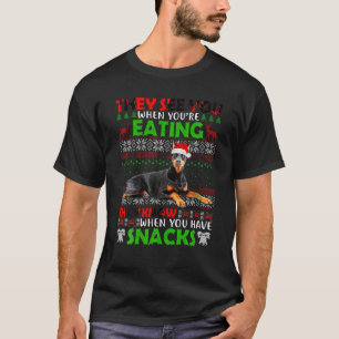 Doberman Pinscher sie sehen Sie beim Essen zu Gäns T-Shirt