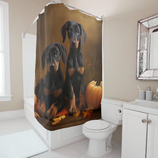 Doberman Puppy Autumn Delight Pumpkin Duschvorhang (Beispiel)